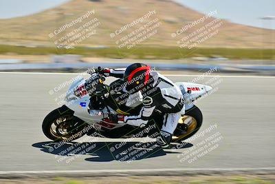 media/Apr-13-2025-TrackXperience (Sun) [[fb1ef998a6]]/Level 2 (Intermediate)/Turn 8 (Session 3)/